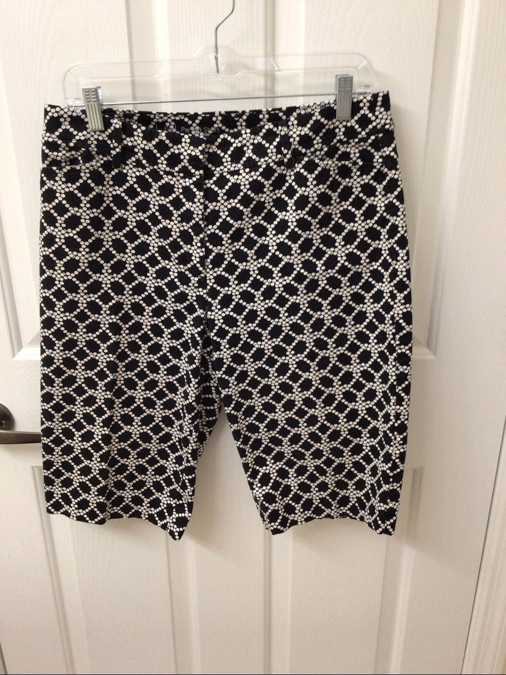 Talbots perfect short Bermuda short